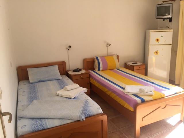 Dimitris Apartments Frý Esterno foto