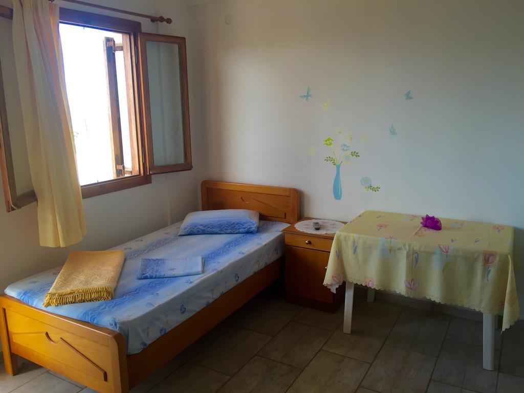 Dimitris Apartments Frý Esterno foto