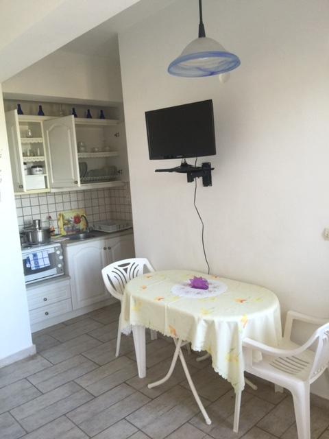 Dimitris Apartments Frý Esterno foto